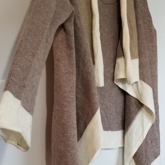 ALFRED SUNG Neutral colours Cardigan - Picture 6 of 13